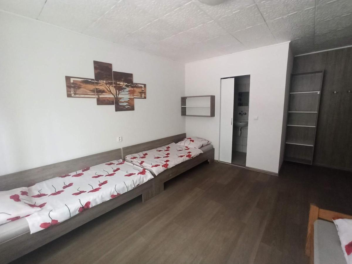 Volkovce Motel Sofer מראה חיצוני תמונה